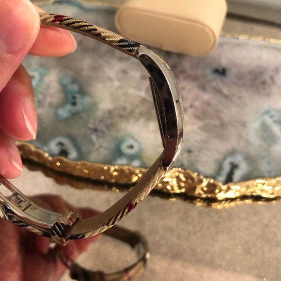 ❤️🖤Burberry Watch🖤❤️ - Picture 8 of 10